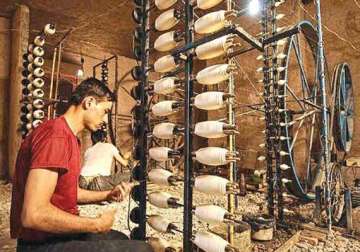 kashmir tries to revamp silk industry