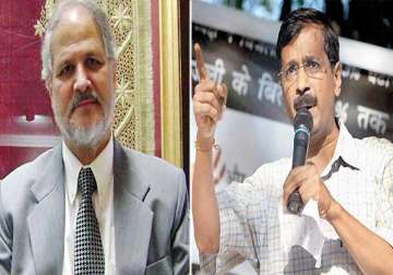 kejriwal slams lt gov for not dissolving house