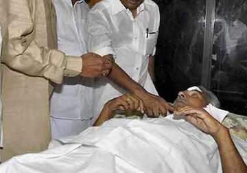 kerala chief minister oommen chandy hospitalized
