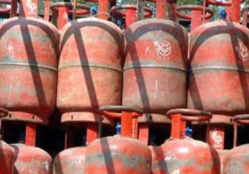 lpg cylinder limit will be an unpleasant decision says jaipal reddy