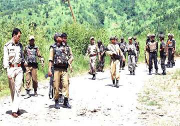 ls polls 2014 3 irb personnel shot dead by colleague in gumla