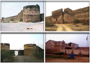 lakhpat a journey into a ghost town