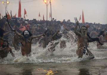 lakhs take holy dip at maha kumbh on paush poornima