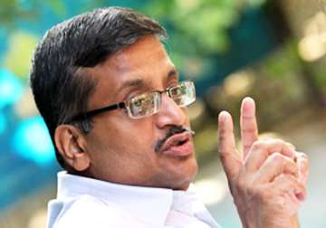 let haryana govt go to court on my order against vadra s land says khemka