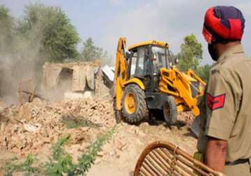 locals protest demolition drive in ludhiana lathi charged
