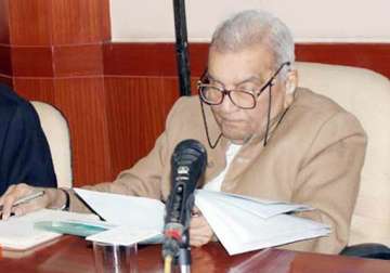 lokpal bill is a farce on the public former judge rajinder sachar