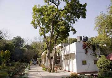 lutyens bungalows in delhi to be bulldozed to make way for tower blocks