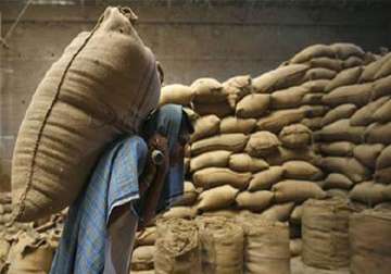 maharashtra launches national food security scheme