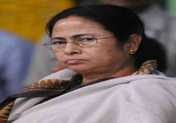 mamata criticised over arrest of doctor with maoist links