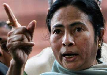 mamata vows to take revenge democratically against sec