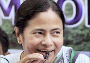 mamata breaks an 18 year vow