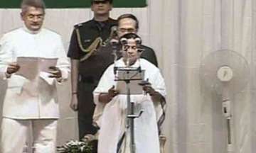 mamata sworn in as bengal s first woman cm