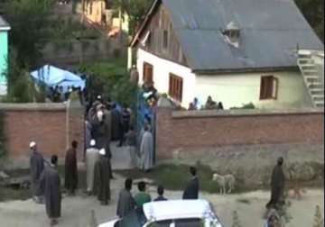 man abducted and shot dead by unidentified persons in kashmir