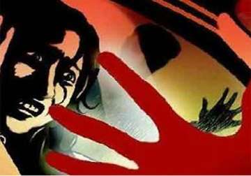 man held for rape bid on teen daughter