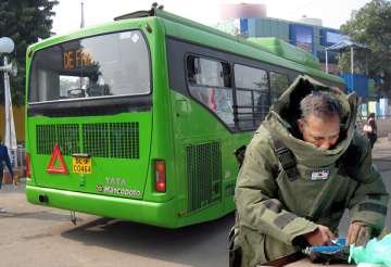 man leaves note in dtc bus saying he knows aarushi s killers