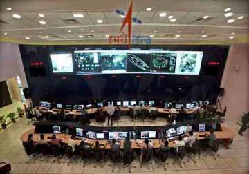 mangalyaan crosses moon s orbit travels 10 lakh km a day towards mars