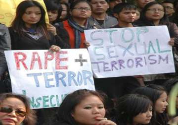 manipuri girl raped in south delhi protests by ne students