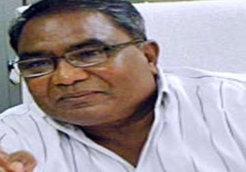 maoist attack slain congress chief s son demands cbi probe