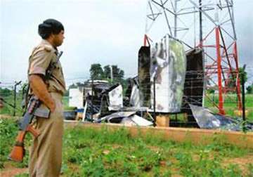 maoists blast mobile tower in bihar s muzaffarpur district