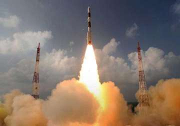 mars spacecraft mangalyaan raised to orbit for 1 18 642 km