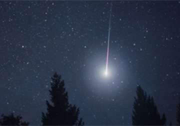 meteor showers to be visible after midnight tonight