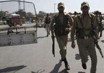 militant arrested with wife and children in kashmir