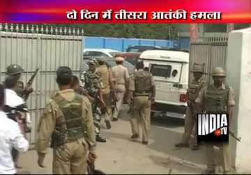 militants attack security forces convoy near srinagar