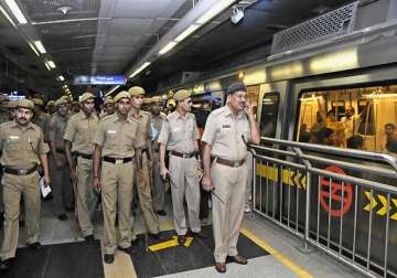 minor fire at delhi s rajiv chowk metro station