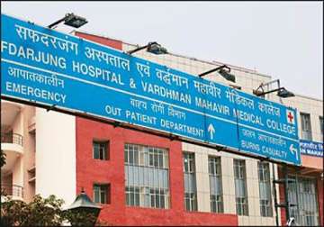 minor fire in delhi s safdarjung hospital