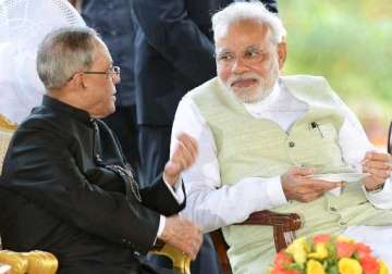 modi centre of attention at president s at home