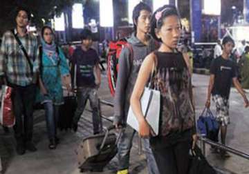 more than 30 000 northeast people flee south raf deployed in bangalore