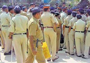 mumbai anti corruption inspector hangs himself to death