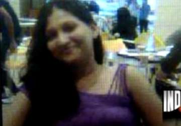mumbai woman hangs herself to death on live webcam after chatting with lover for 32 minutes