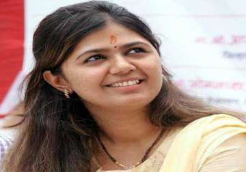 munde s daughter to organise sangharsh yatra ahead of polls