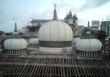 muslims to pray for narendra modi at mumbai mausoleum