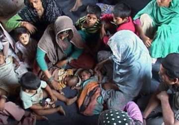 muzaffarnagar riot victims girl dies of cold in relief camp