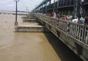 ndrf rescues 15 army men additional dm from drowning in kosi