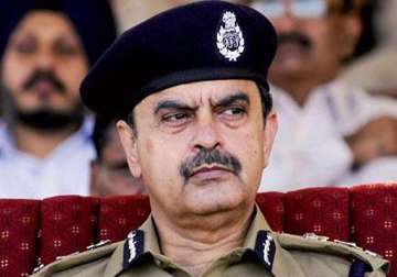 name missing from voters list bihar dgp fails to cast vote