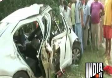 nine killed in truck collision in punjab