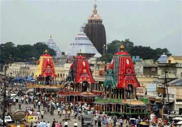 nine lakh devotees take part in jagannath return car festival in puri