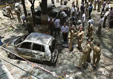 no breakthrough in bangalore blast rs.5 lakh reward announced for clues