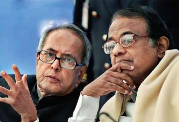 no war between chidambaram pranab says congress