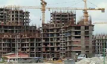 noida extension builders give other options to desperate home buyers