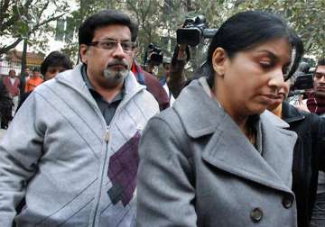 cbi searches talwar s home in aarushi case