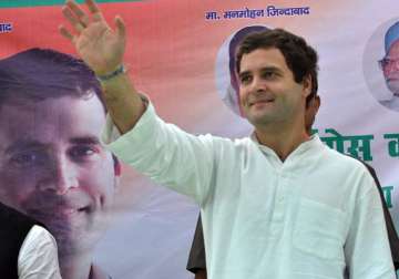 non cong govts plundered up s wealth for 22 years alleges rahul gandhi
