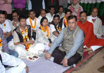 odisha congress mp pradip majhi calls off hunger strike