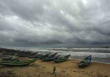 odisha bags award for cyclone phailin evacuation efforts