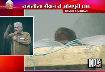 om puri visits ramlila maidan