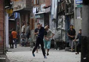 1 dead 13 hurt in crpf firing after fresh protests in shopian