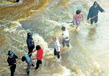 one drowned eight hurt as water mainline bursts